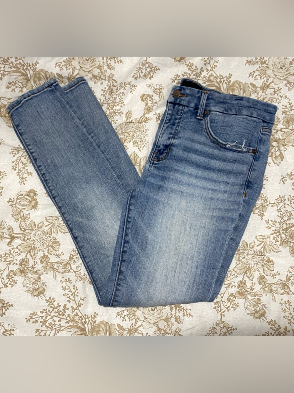 Buckle Black Womans Skinny Jeans Size 31 Fit 53